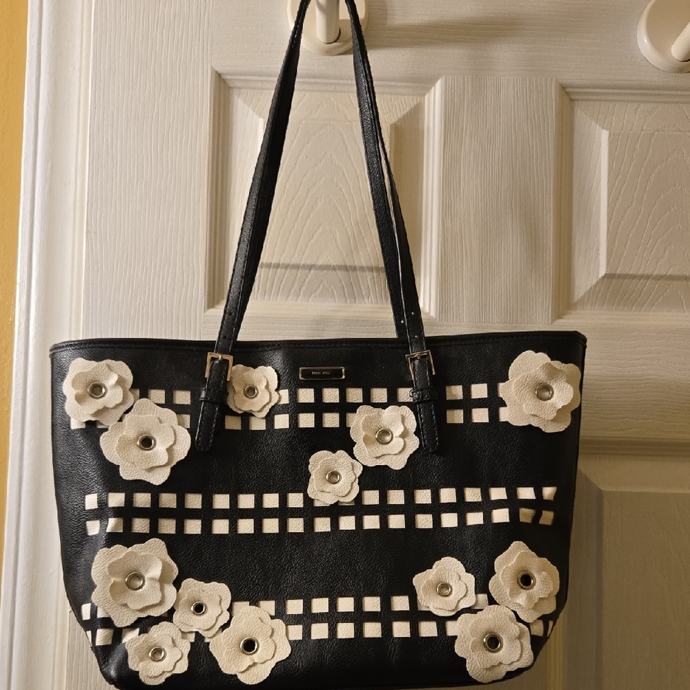 Floral Black and White Tote Bag With Adjustabe Straps